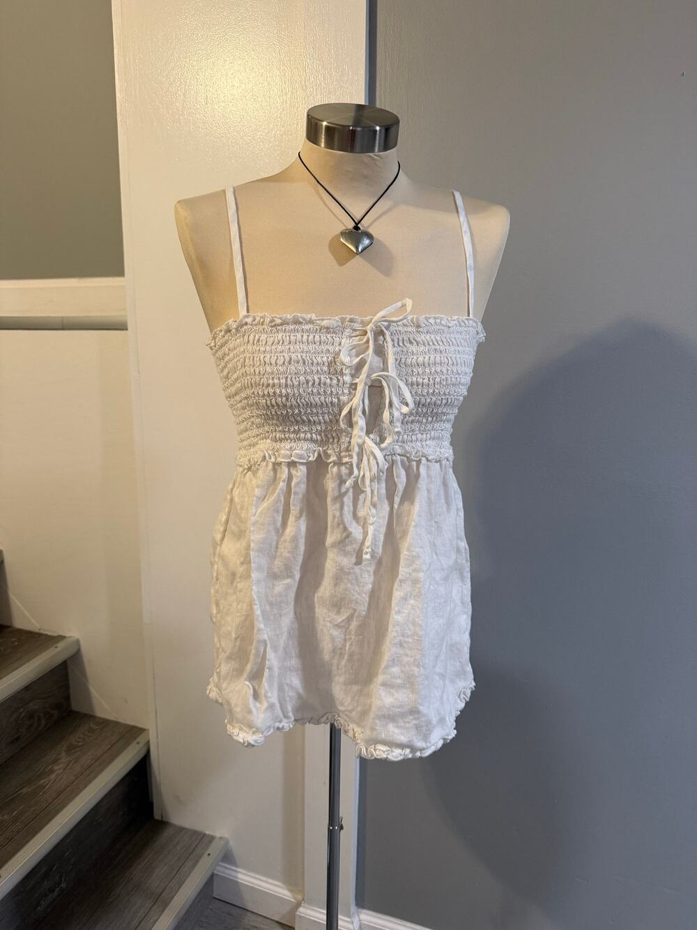 INC International Concepts White 100% Linen Smocked Tie Front Cami Top Size 10